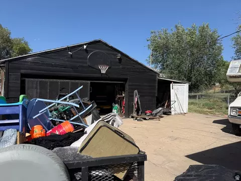 Exterior - 54 W 2000 N, Sunset, UT 84015 photo 6 of 6