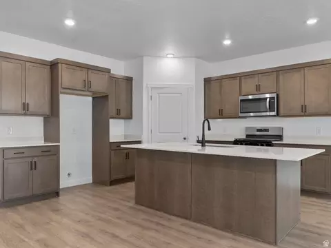 Kitchen - 1861 E 920 N #421, Salem, UT 84653 photo 1 of 1