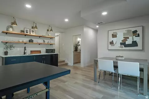 Dining - 9652 S 2720 E, Sandy, UT 84092 photo 4 of 5