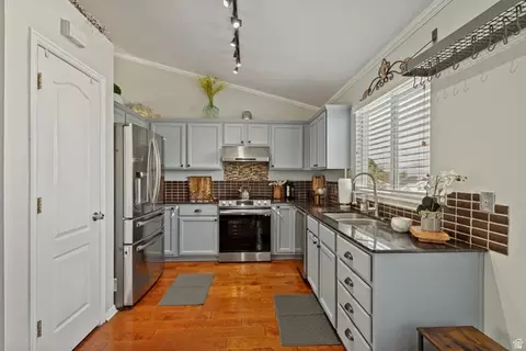Kitchen - 459 E Steep Mountain Dr, Draper, UT 84020 photo 1 of 1