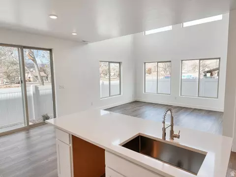 241 E 100 N #4, Moab, UT 84532 photo 5