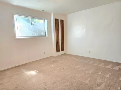 Bedroom - 865 E 575 N, Layton, UT 84041 photo 4 of 6