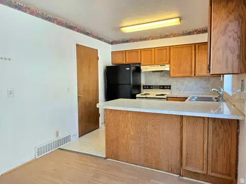Kitchen - 865 E 575 N, Layton, UT 84041 photo 2 of 4