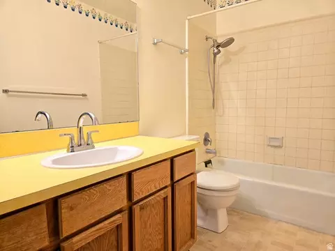 Bath - 865 E 575 N, Layton, UT 84041 photo 1 of 1