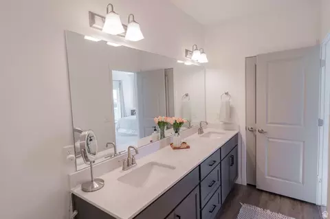 Bath - 2308 E 830 S #21, Spanish Fork, UT 84660 photo 4 of 4