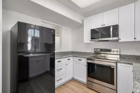 Kitchen - 834 Greenridge Ave, Payson, UT 84651 photo 3 of 3