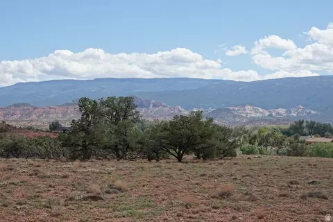 275 E 630 North St N, Torrey, UT 84775 photo 11