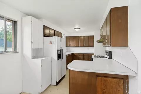 Kitchen - 1167 S Carterville Rd, Orem, UT 84097 photo 3 of 3