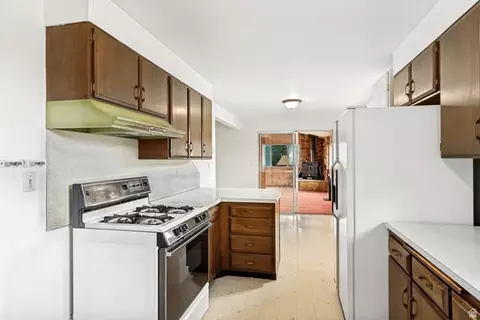 Kitchen - 1167 S Carterville Rd, Orem, UT 84097 photo 1 of 3
