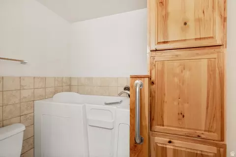 Bath - 1167 S Carterville Rd, Orem, UT 84097 photo 2 of 3