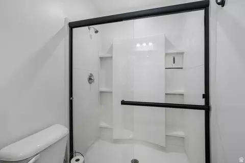 Bath - 1724 N 1260 E, Payson, UT 84651 photo 1 of 2