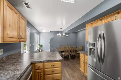 Kitchen - 735 E Cahoon St, Ogden, UT 84401 photo 4 of 6