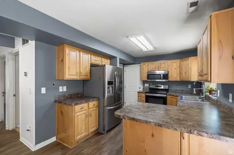Kitchen - 735 E Cahoon St, Ogden, UT 84401 photo 5 of 6