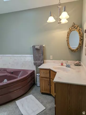 Bath - 1040 W Mill Rd, Ferron, UT 84523 photo 3 of 9