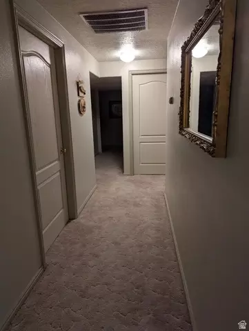 Entry Way - 1040 W Mill Rd, Ferron, UT 84523 photo 4 of 5