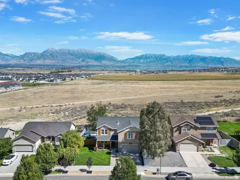 View/Area - 6916 N Cherokee St E, Eagle Mountain, UT 84005 photo 4 of 8