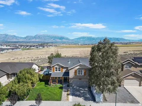 View/Area - 6916 N Cherokee St E, Eagle Mountain, UT 84005 photo 3 of 8