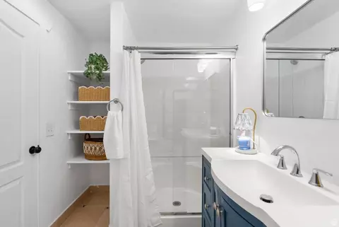 Bath - 6916 N Cherokee St E, Eagle Mountain, UT 84005 photo 6 of 6