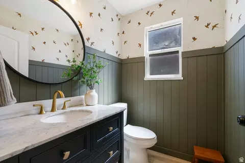 Bath - 6916 N Cherokee St E, Eagle Mountain, UT 84005 photo 1 of 6