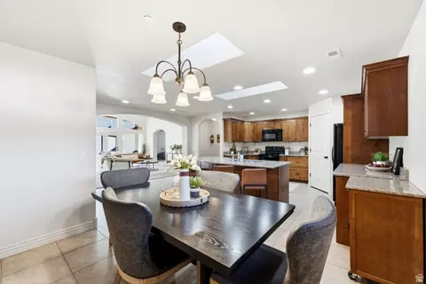 Dining - 721 E 100 S, Layton, UT 84041 photo 1 of 1