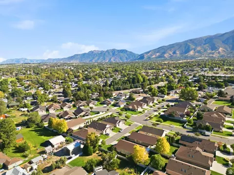View/Area - 721 E 100 S, Layton, UT 84041 photo 2 of 3