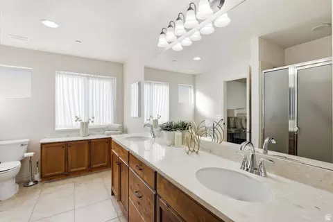 Bath - 721 E 100 S, Layton, UT 84041 photo 2 of 2