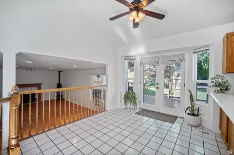 Entry Way - 5554 S Edgeberry Dr, Murray, UT 84123 photo 2 of 2