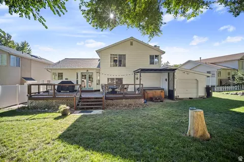 Exterior - 5554 S Edgeberry Dr, Murray, UT 84123 photo 7 of 8