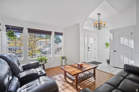 Entry Way - 5554 S Edgeberry Dr, Murray, UT 84123 photo 1 of 2