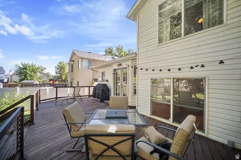 Exterior - 5554 S Edgeberry Dr, Murray, UT 84123 photo 5 of 8