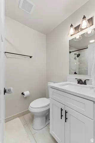 Bath - 291 E 1950 S, Bountiful, UT 84010 photo 4 of 5