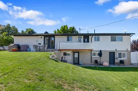 Exterior - 291 E 1950 S, Bountiful, UT 84010 photo 6 of 8