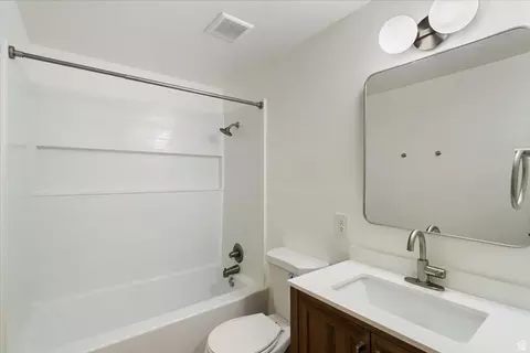 Bath - 263 W Garden Park Dr N, Orem, UT 84057 photo 1 of 3
