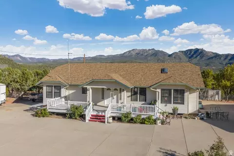 Exterior - 708 E Mule Deer Dr, Central, UT 84722 photo 3 of 12