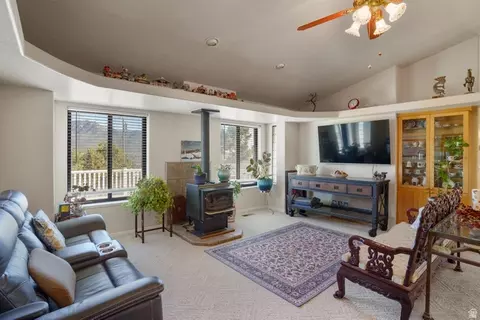 Living - 708 E Mule Deer Dr, Central, UT 84722 photo 2 of 4