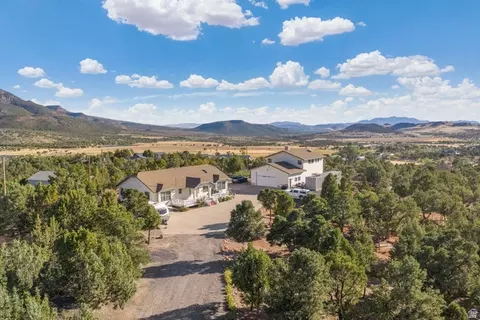 View/Area - 708 E Mule Deer Dr, Central, UT 84722 photo 6 of 8