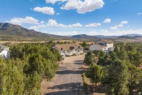 View/Area - 708 E Mule Deer Dr, Central, UT 84722 photo 5 of 8