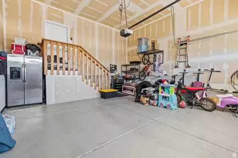Entry Way - 2041 E Telegraph Rd, Eagle Mountain, UT 84005 photo 4 of 4