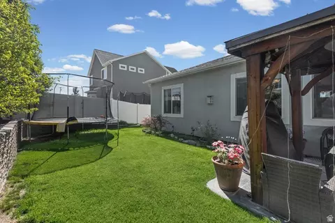 Exterior - 2041 E Telegraph Rd, Eagle Mountain, UT 84005 photo 3 of 6