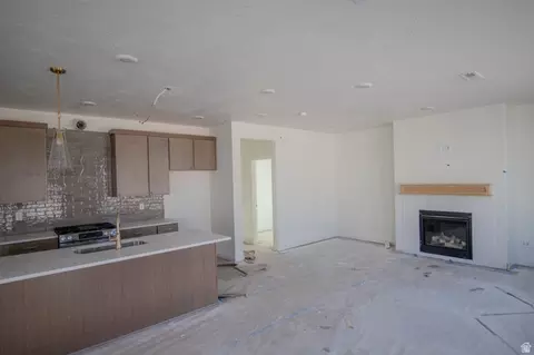 1085 W 880 S #27, Woods Cross, UT 84087