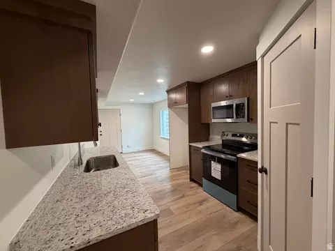 Kitchen - 626 E 800 S, Springville, UT 84663 photo 2 of 3