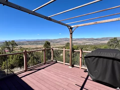 Exterior - 25800 N Clements Ln, Fairview, UT 84629 photo 4 of 9