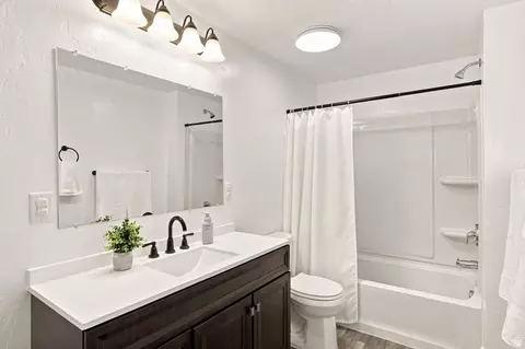 Bath - 748 S 150 E, Smithfield, UT 84335 photo 3 of 3