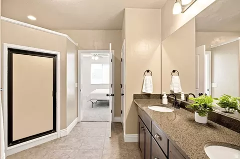 Bath - 748 S 150 E, Smithfield, UT 84335 photo 1 of 3