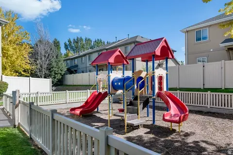 Exterior - 720 S 1525 W, Orem, UT 84058 photo 6 of 6