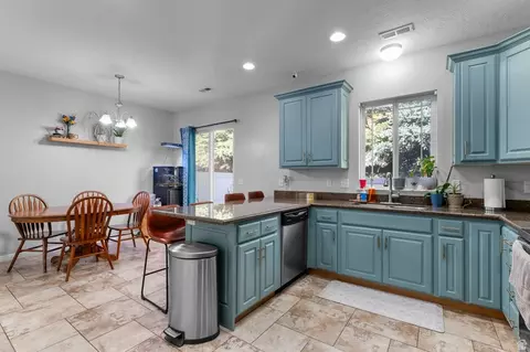 Kitchen - 720 S 1525 W, Orem, UT 84058 photo 2 of 2