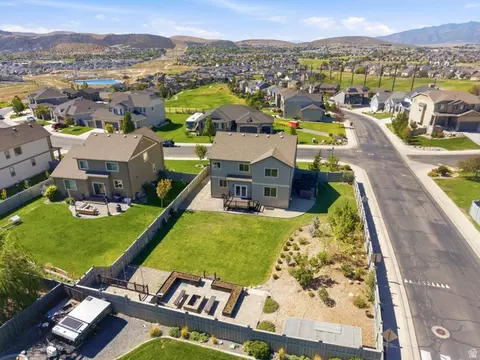 View/Area - 9022 N Suffolk Ln, Eagle Mountain, UT 84005 photo 1 of 10