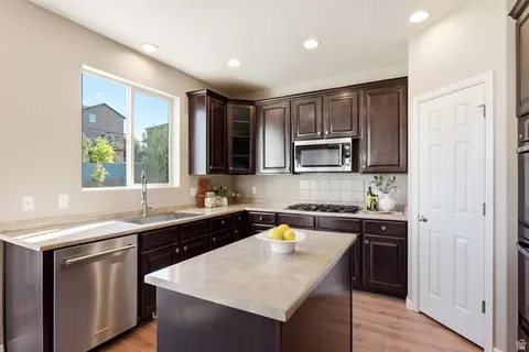 Kitchen - 9022 N Suffolk Ln, Eagle Mountain, UT 84005 photo 1 of 3