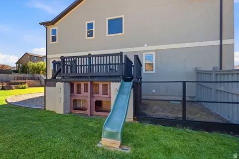Exterior - 9022 N Suffolk Ln, Eagle Mountain, UT 84005 photo 3 of 15