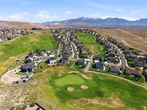 View/Area - 9022 N Suffolk Ln, Eagle Mountain, UT 84005 photo 5 of 10